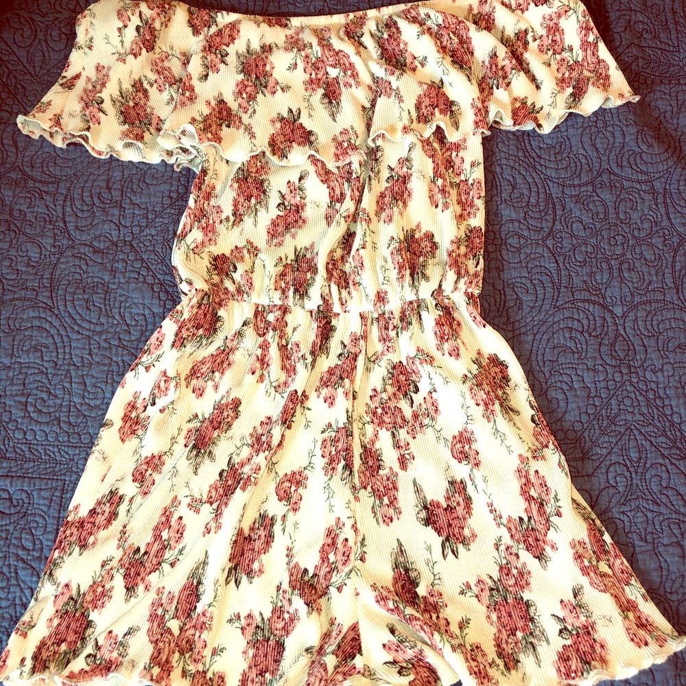 Off the shoulder floral romper